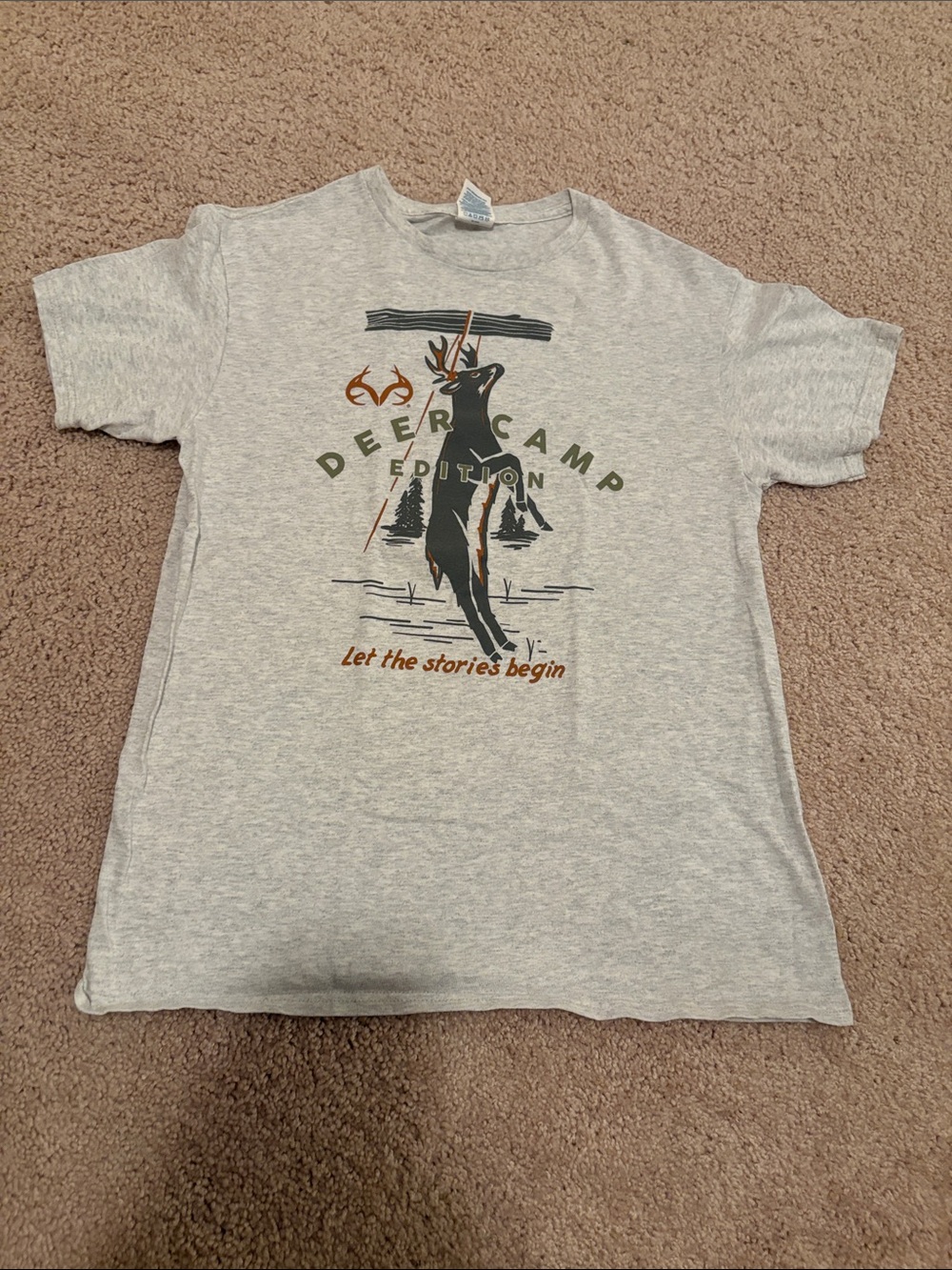 Deer Camp Edition Men's Gray Graphic T‑Shirt